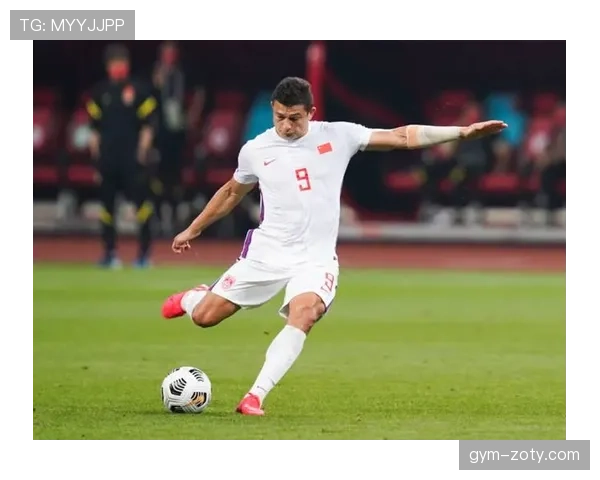 本赛季前锋艾克森压制后防近期头球威胁胜赛季初