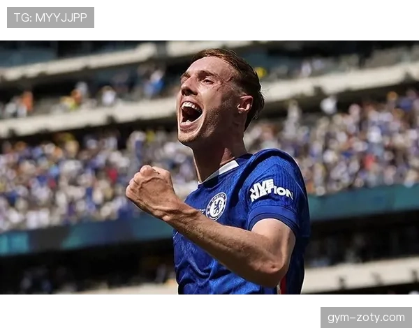 撕开中路防线，帕尔默直塞撬动后防，近期威胁胜过队友