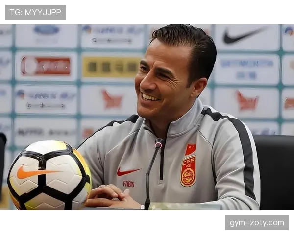 卡纳瓦罗高位逼抢强度升级，压制前锋成战术核心